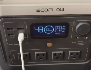 ポータブル電源eco flow の写真